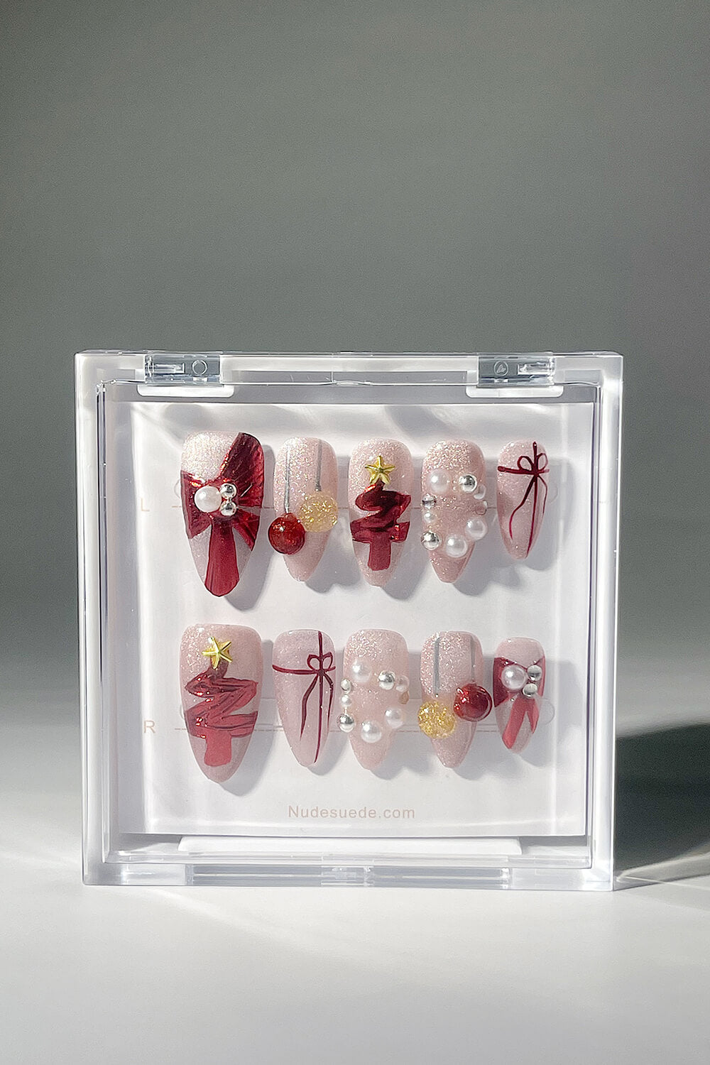 X-Mas Medium Almond Press On Nails With Pearls
