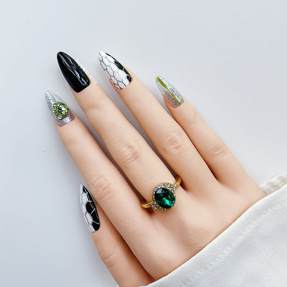 Bulgari Medium Almond Press On Manicure Nails