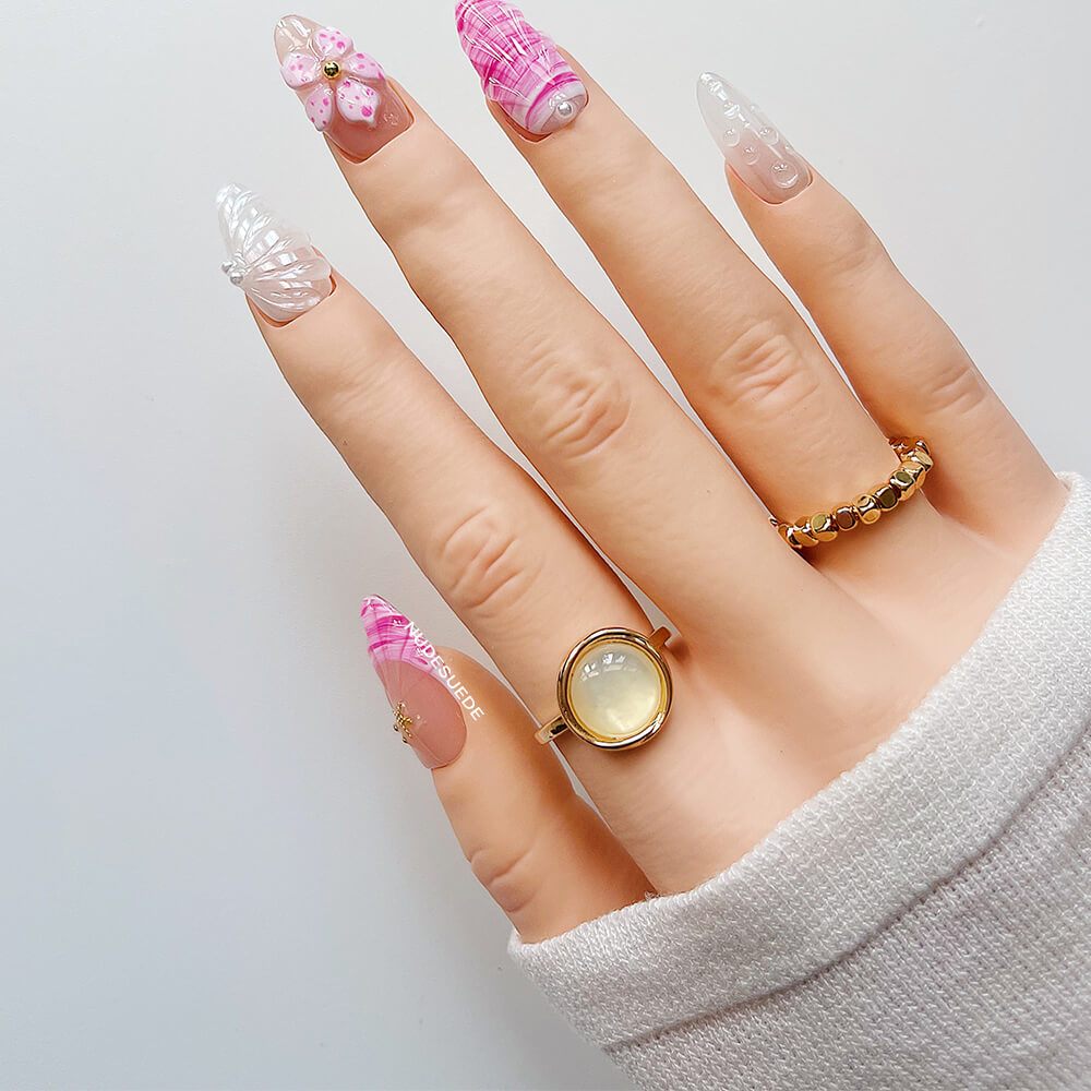 Seashell Medium Almond Press On Manicure Nails