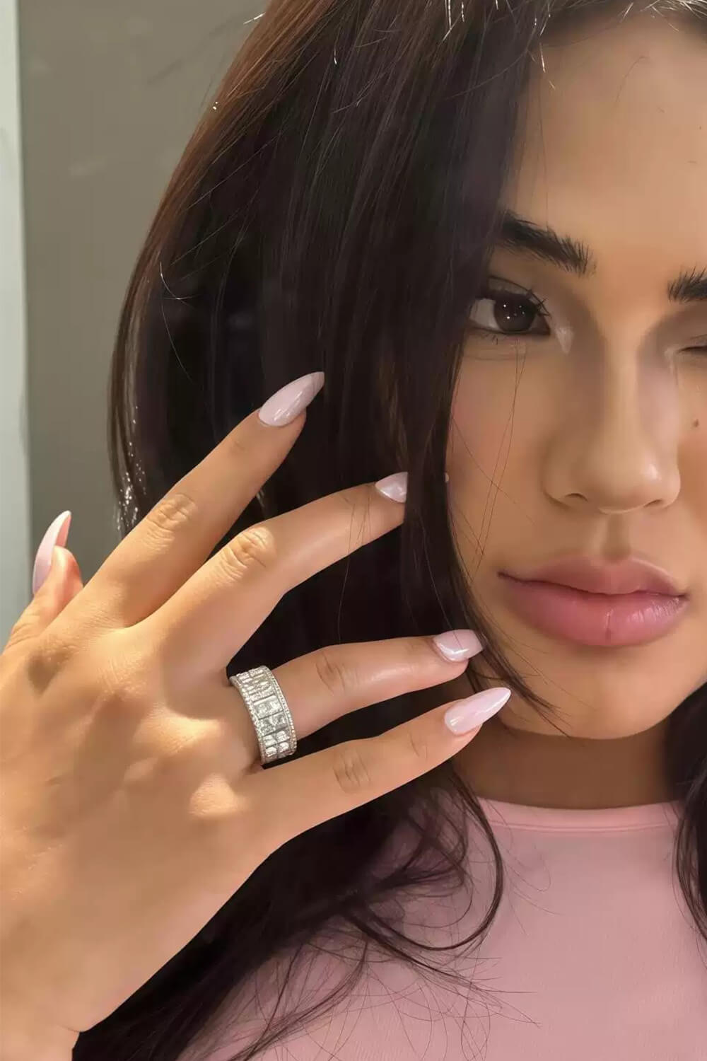 Solid Medium Almond Press On Fake Nails-Baby Pink