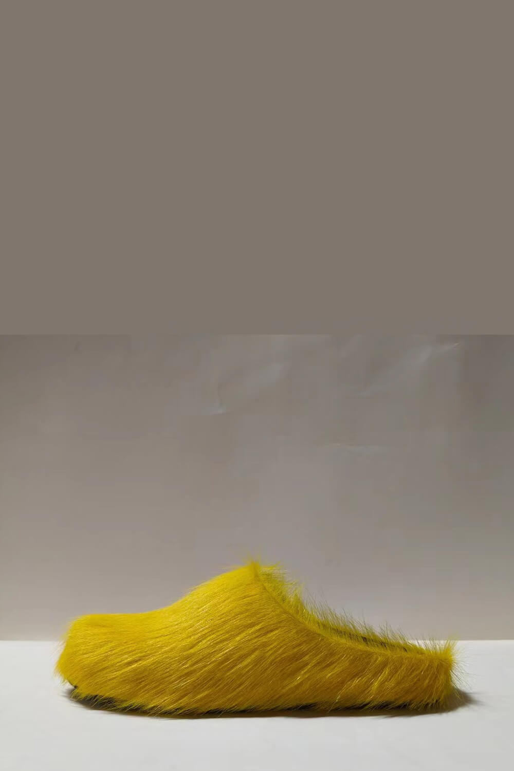 Long Hair Calf Leather Fussbett Slip-On Flat Clog - Yellow