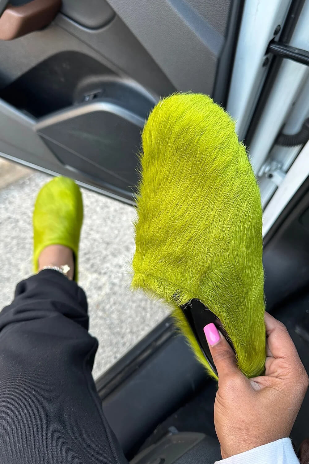 Long Hair Calf Leather Fussbett Slip-On Flat Clog - Lime