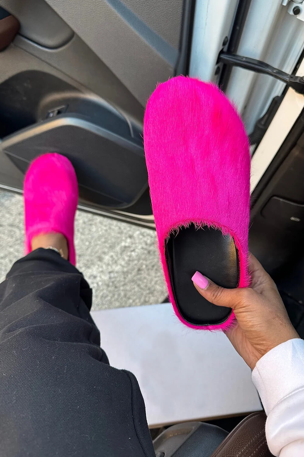 Long Hair Calf Leather Fussbett Slip-On Flat Clog - Hot Pink