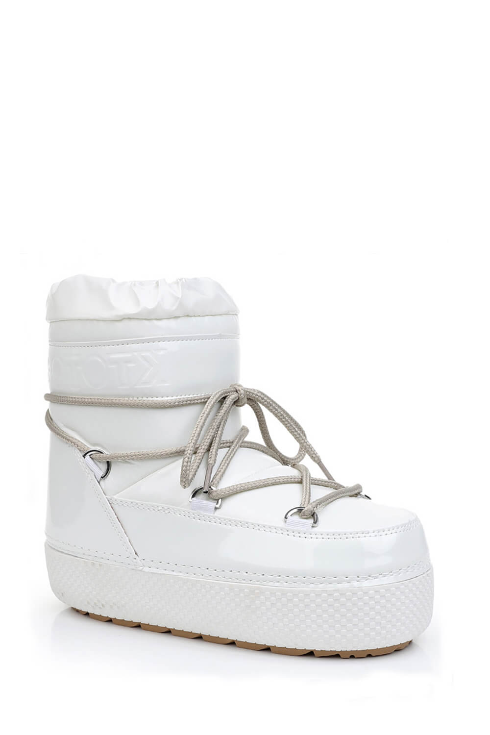 White Padded Lace Up Short Ankle Snow Boots